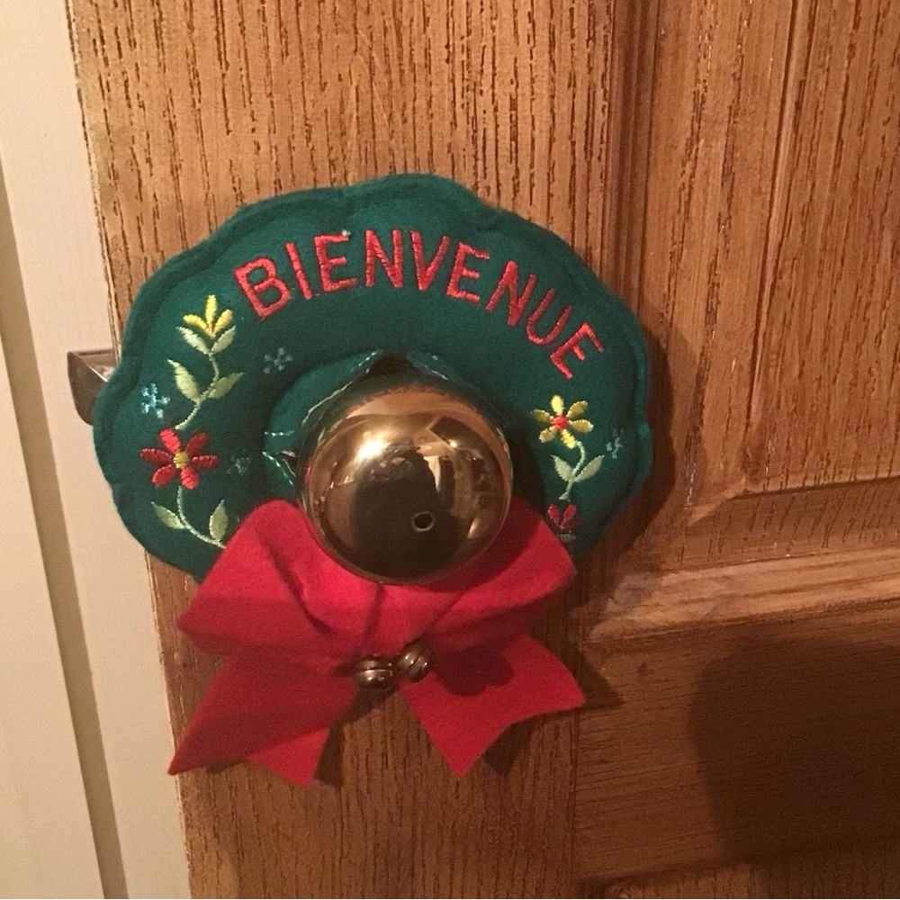 Vintage Green felt Door Knob Christmas wreaths. Set of 3